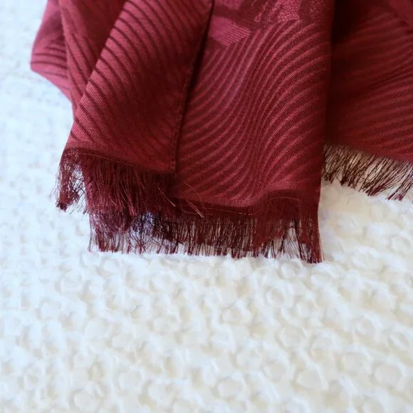 MISSONI Silk Wool Maroon Large Fringed Scarf - Picture 4 of 8